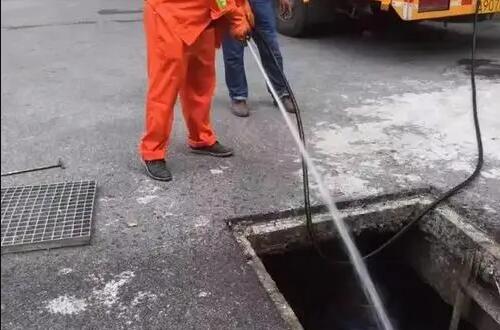 小区化粪池多长时间清理一次?清理要注意什么?